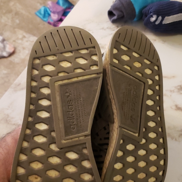 Adidas - Picture 3 of 3